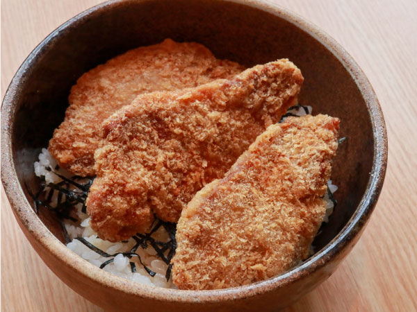 妻有ポークのたれかつ丼