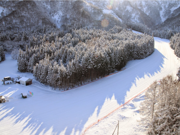 Nakazato Snowwood ski
resort